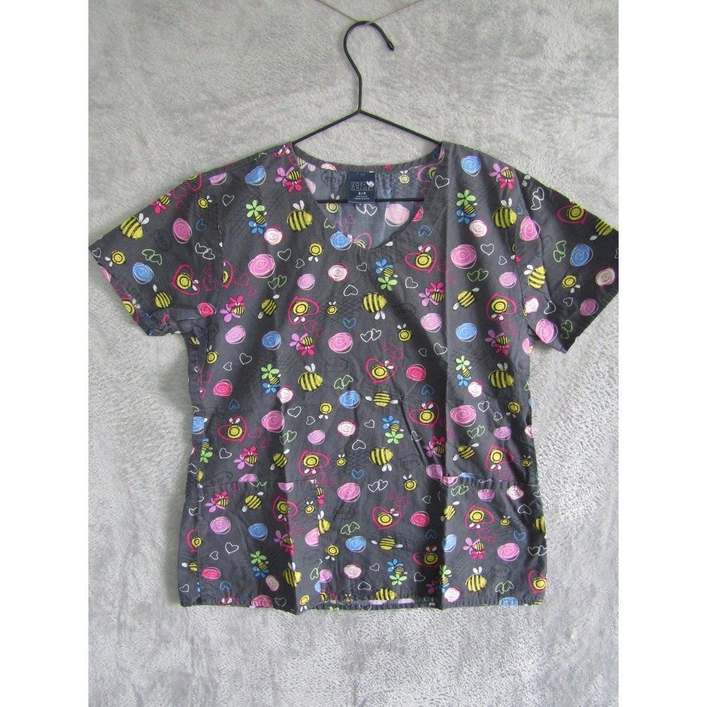 Zoe + Chloe Scrub Top Small Gray Bumble‎ Bee Hearts Floral V-Neck 100% Cotton